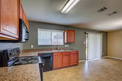 7000 Sylvan Meadows Drive, Fort Worth, TX 76120 - Photo 13