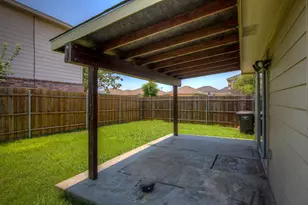7000 Sylvan Meadows Dr, Fort Worth, TX 76120 - Photo 37