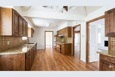 2013 Campbell Parkway, Richardson, TX 75082 - Photo 11