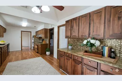 2013 Campbell Parkway, Richardson, TX 75082 - Photo 9