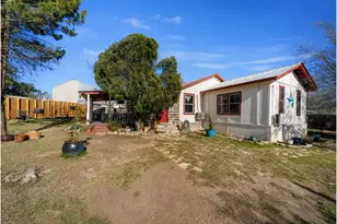 117 Reading Ave N, Kerrville, TX 78010 - Photo 3