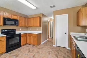 2232 Chestnut Dr, Little Elm, TX 75068 - Photo 9