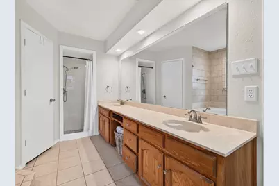 7304 Shady Hollow Lane, North Richland Hills, TX 76182 - Photo 21