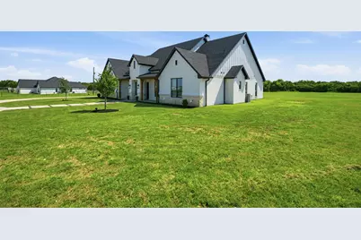4790 Austin Circle, Sanger, TX 76266 - Photo 35