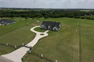 4790 Austin Cir, Sanger, TX 76266 - Photo 37