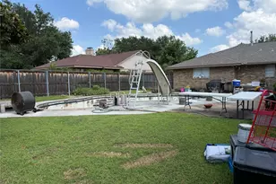 215 Roma Dr, Duncanville, TX 75116 - Photo 9
