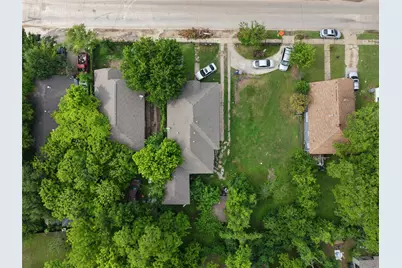 802 E 12th Street, Dallas, TX 75203 - Photo 11