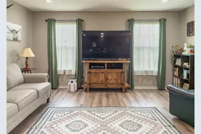 296 Summit Drive, Mineral Wells, TX 76067 - Photo 5