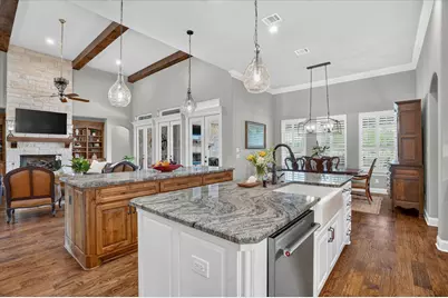 9403 King Air Drive, Granbury, TX 76049 - Photo 15