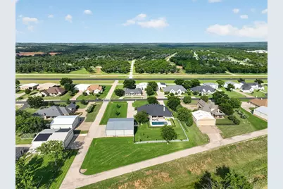 9403 King Air Drive, Granbury, TX 76049 - Photo 39