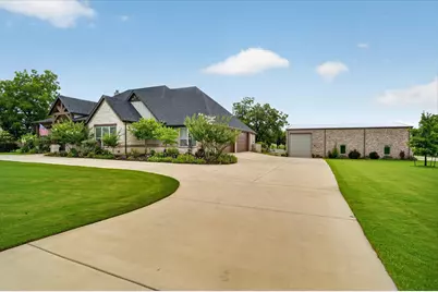 9403 King Air Drive, Granbury, TX 76049 - Photo 3