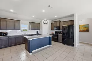 222 Hillcrest Ln, Decatur, TX 76234 - Photo 5