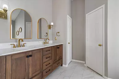 11379 Lockshire Drive, Frisco, TX 75035 - Photo 15