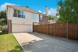 11379 Lockshire Dr, Frisco, TX 75035 - Photo 29