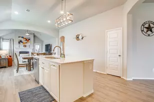 4721 Sassafras Dr, Fort Worth, TX 76036 - Photo 11