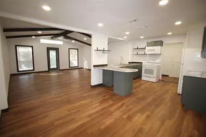 1015 W Kuykendall Street, Grand Saline, TX 75140 - Photo 5
