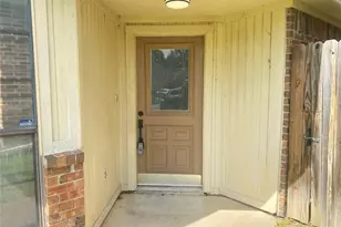 4131 Crossgate Ct, Arlington, TX 76016 - Photo 3