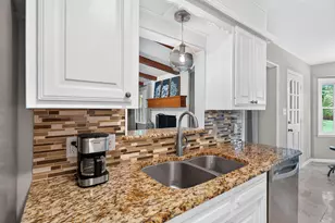 6017 Wonder Dr, Fort Worth, TX 76133 - Photo 11