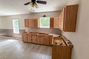 1617 E College St, Sherman, TX 75090 - Photo 3