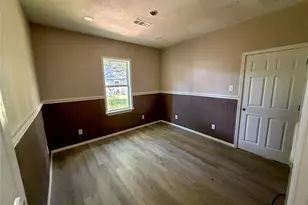 1617 E College St, Sherman, TX 75090 - Photo 11