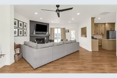 8618 Coventry Drive, Rowlett, TX 75089 - Photo 7