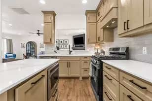 8618 Coventry Dr, Rowlett, TX 75089 - Photo 11
