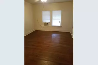 919 N Austin Street #919.5, Denton, TX 76201 - Photo 5