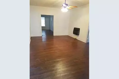 919 N Austin Street #919.5, Denton, TX 76201 - Photo 3