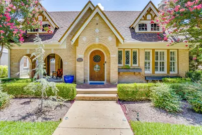 2041 Hawthorne Avenue, Fort Worth, TX 76110 - Photo 1