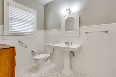 2041 Hawthorne Avenue, Fort Worth, TX 76110 - Photo 23