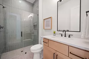 6108 Kenwood Ave, Dallas, TX 75214 - Photo 17