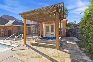 6207 Millwood Ct, Arlington, TX 76016 - Photo 37