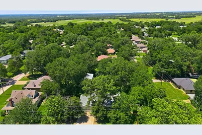 200 W North Street, Aubrey, TX 76227 - Photo 31