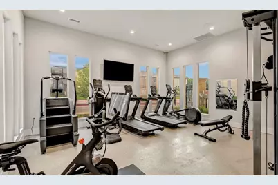 9923 Schramm Street, Irving, TX 75063 - Photo 33