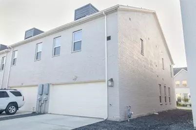 9923 Schramm Street, Irving, TX 75063 - Photo 27