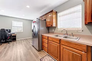 520 E Goshen St, Canton, TX 75103 - Photo 13