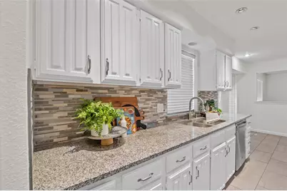 2600 Summertree Drive, Carrollton, TX 75006 - Photo 13