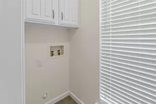 2600 Summertree Dr, Carrollton, TX 75006 - Photo 33
