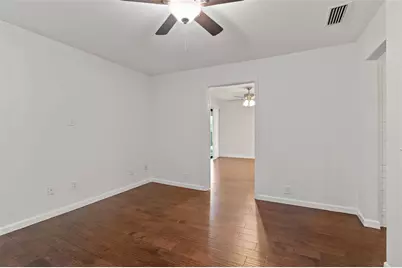2600 Summertree Drive, Carrollton, TX 75006 - Photo 17