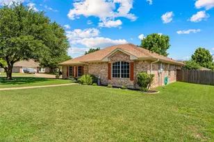205 Onyx Dr, Hewitt, TX 76643 - Photo 3