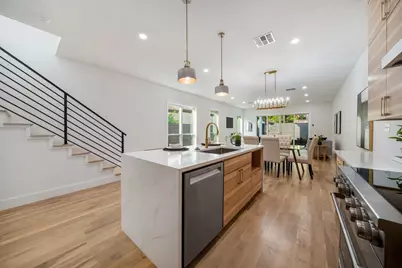 734 Cedar Hill Avenue, Dallas, TX 75208 - Photo 3