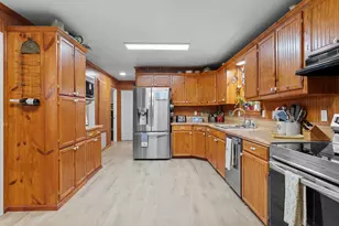 236 Circle Dr, Point, TX 75472 - Photo 9