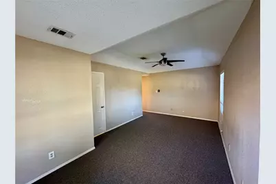 979 Mauve Drive, Lewisville, TX 75067 - Photo 7