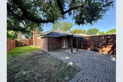 979 Mauve Drive, Lewisville, TX 75067 - Photo 17