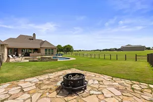 723 W Lee Ave, Whitney, TX 76692 - Photo 11