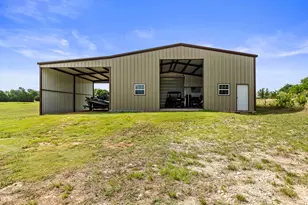723 W Lee Ave, Whitney, TX 76692 - Photo 9