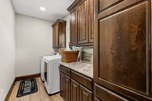 723 W Lee Ave, Whitney, TX 76692 - Photo 39