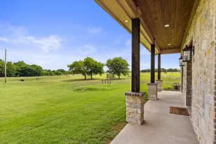 723 W Lee Ave, Whitney, TX 76692 - Photo 7