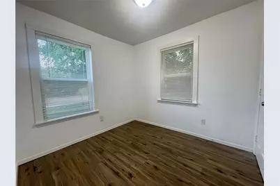 1733 Greenfield Avenue, Fort Worth, TX 76102 - Photo 11