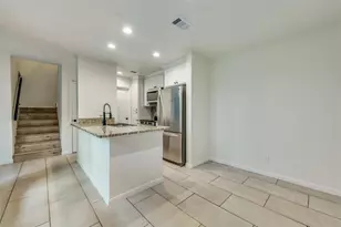 3935 Buena Vista St, Dallas, TX 75204 - Photo 3